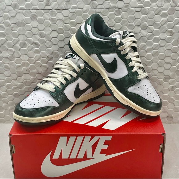 Nike Dunk Low “VINTAGE GREEN” Sneakers - Picture 13 of 13